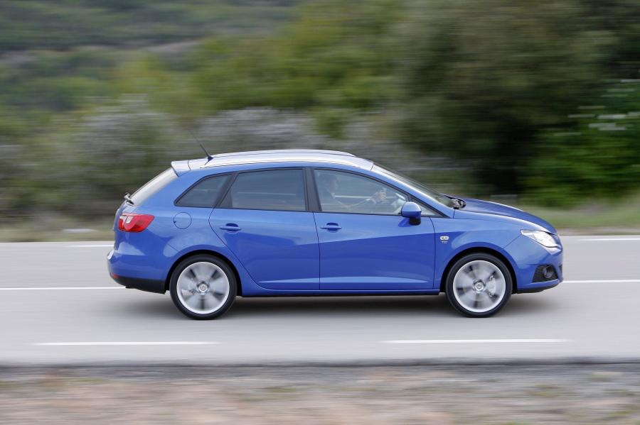  Seat Ibiza ST 2010 года  (фото 44 из 102)
